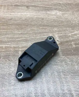 Mercedes-Benz E W211 Airbag deployment crash/impact sensor A0018209326