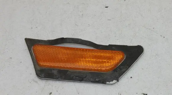 Audi A4 S4 B9 Front reflector 8W0945072