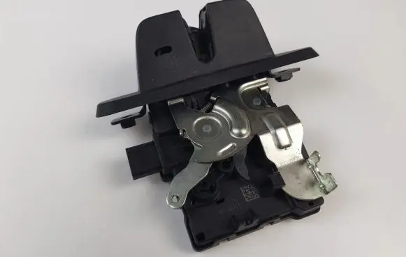 Jaguar F-Pace Tailgate/trunk/boot lock/catch/latch CPLA442A66AE