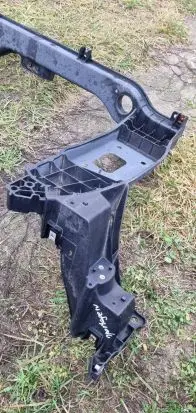 KIA Sportage Radiator support slam panel