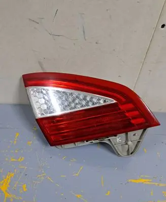 Ford Mondeo MK IV Tailgate rear/tail lights S7113A603