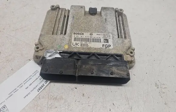 Opel Vectra C Engine control unit/module 55189631