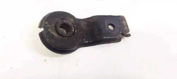Radiator mount bracket
