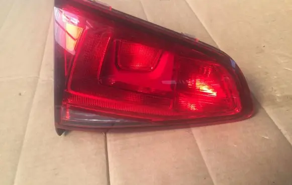 Volkswagen Golf VII Tailgate rear/tail lights 5G0945093AD 90052128A