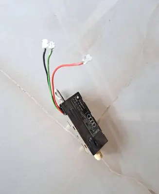 Audi A4 S4 B8 8K Aerial antenna amplifier 8K9035225A 7617310146