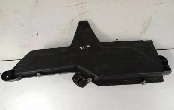 BMW 3 F30 F35 F31 Front wiper blade arm 70516658 70516703