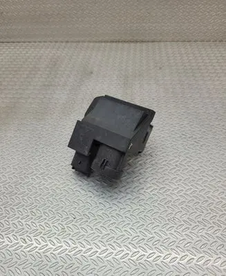 Citroen C3 Coolant fan relay 9827892380