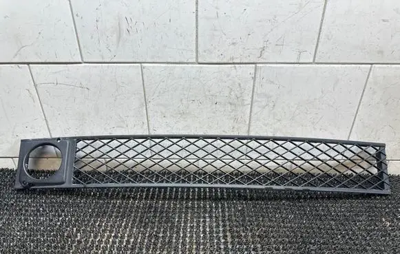 BMW 7 F01 F02 F03 F04 Front bumper lower grill 7186507
