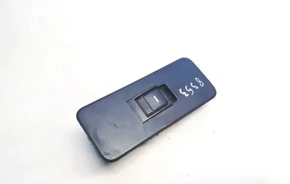Land Rover Discovery 3 - LR3 Electric window control switch yud501070pvh