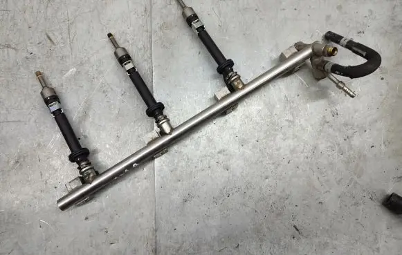 Porsche Cayenne (92A) Fuel injector 03H906036A 03H133316N