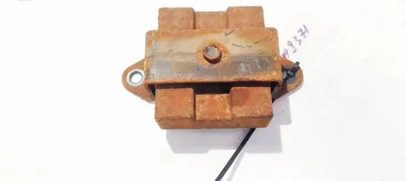 Mazda 3 I Engine mount bracket