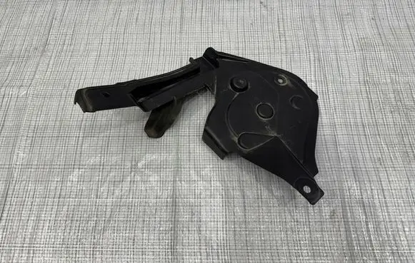 Ford Focus ST Wiper trim JX7B-A01628-CC