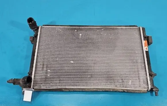 Seat Leon (1P) Coolant radiator IMPRK1572919