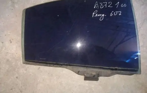 Peugeot 607 Rear door window glass
