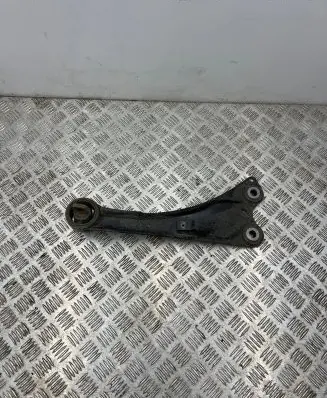 Toyota Auris E180 Rear control arm