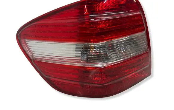 Mercedes-Benz ML W164 Rear/tail lights 404101L