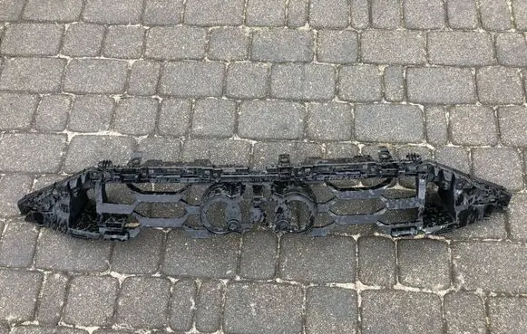 Audi A3 8Y Front bumper upper radiator grill 8Y0853949A AU38XS310