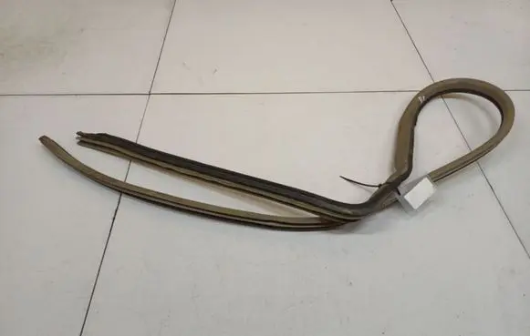 Nissan Terrano Rubber seal front coupe door