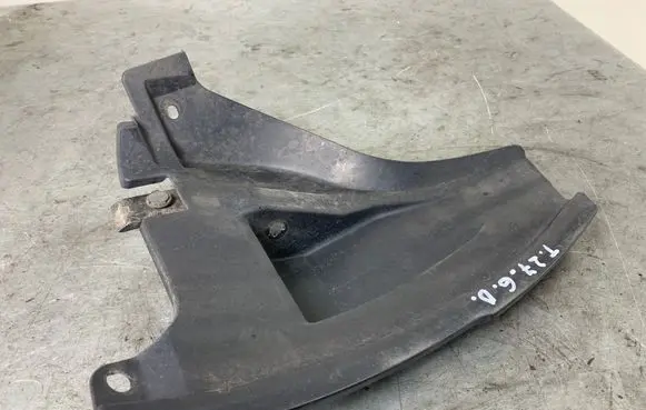 Toyota Avensis T270 Rear underbody cover/under tray 5259105030