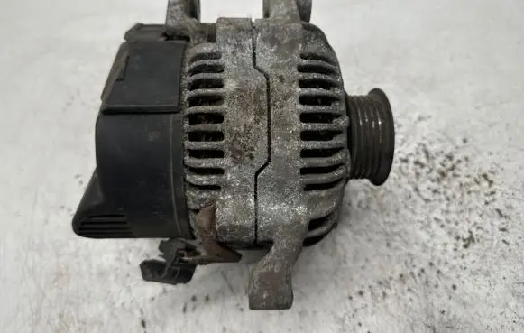 Toyota Avensis T220 Generator/alternator 2706002060 0123325002