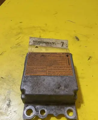 Peugeot 307 Airbag control unit/module 988208H405