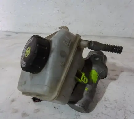 Opel Zafira C Master brake cylinder
