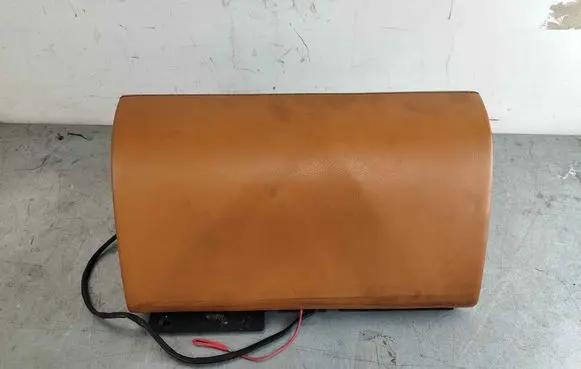 Maserati Quattroporte Glove box 980139367