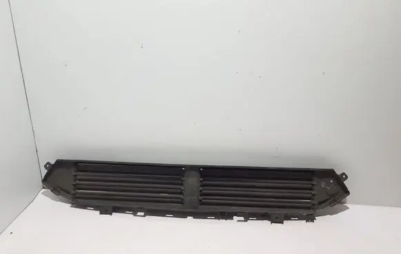 Chrysler Pacifica Intercooler air guide/duct channel 68312564AC