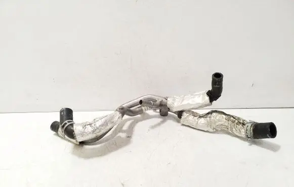 Land Rover Evoque II Engine coolant pipe/hose M4D39Y438BB