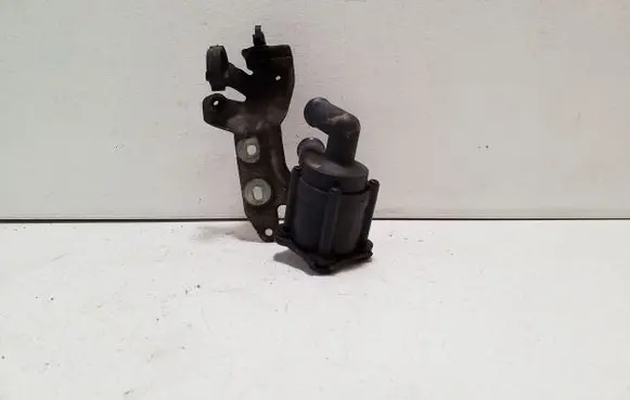 Volvo XC60 Electric auxiliary coolant/water pump 31686005 704773160 31686002