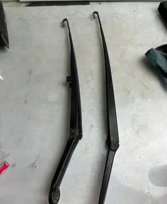 BMW 3 E46 Front wiper blade arm 543