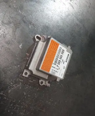 Audi A4 S4 B5 8D Airbag control unit/module 8D0959655J 0285001276