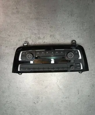BMW 3 F30 F35 F31 Head unit multimedia control 6832884
