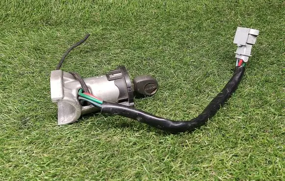 Iveco Daily 3rd gen Ignition lock 500338989 F005V00089