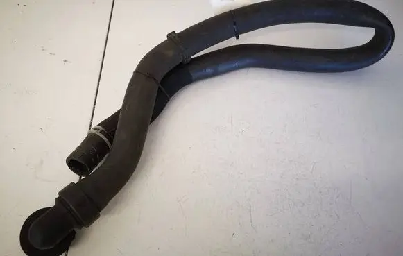 Peugeot 308 Engine coolant pipe/hose HSR22944