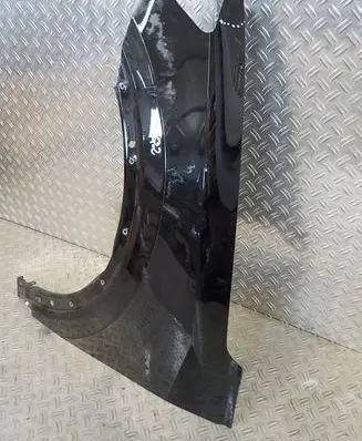 Audi Q2 - Fender 81A821469