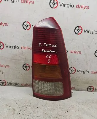 Ford Focus Rear/tail lights XS4X13N004EC