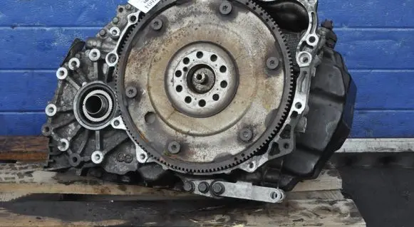 Volvo V70 Manual 6 speed gearbox 30751025