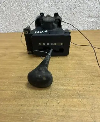 Mercedes-Benz E W124 Gear shifter/selector 51099207 F2605