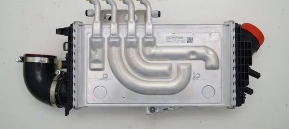 Land Rover Defender Intercooler radiator