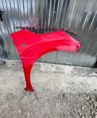 Suzuki Ignis Fender