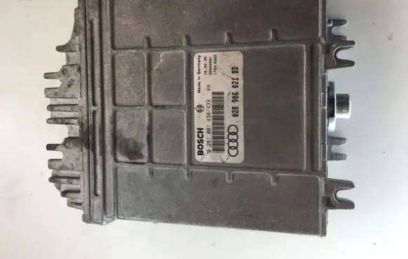 Audi A4 S4 B5 8D Engine control unit/module 0281001438439 028906021BD