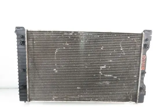 Audi A4 S4 B7 8E 8H Coolant radiator 8E0121251AE