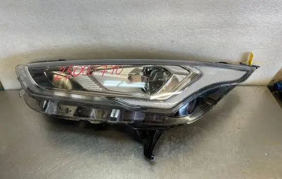 Ford Connect Headlight/headlamp KT1B13D155AD