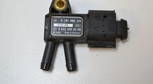 Mercedes-Benz Sprinter W906 Exhaust gas pressure sensor 0281006214 A6429050200