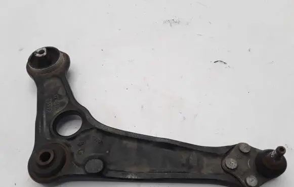 Renault Talisman Front lower control arm/wishbone 545050303R