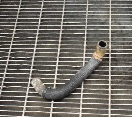 Chevrolet Volt I Engine coolant pipe/hose 20954250