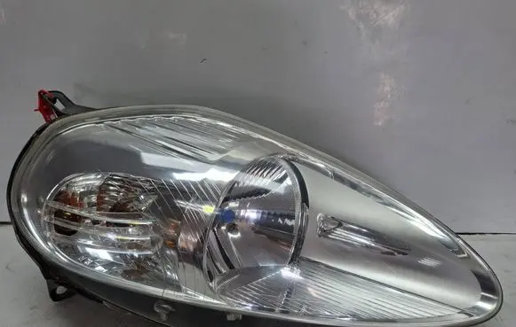 Fiat Grande Punto Headlight/headlamp S27647434 89101388