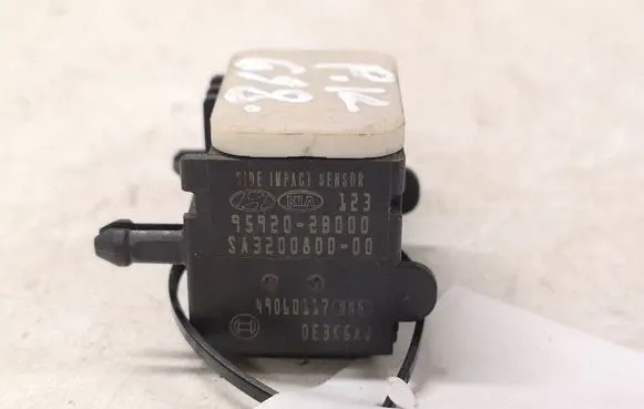Hyundai Santa Fe Airbag deployment crash/impact sensor 959202B000 SA320080000 49060117