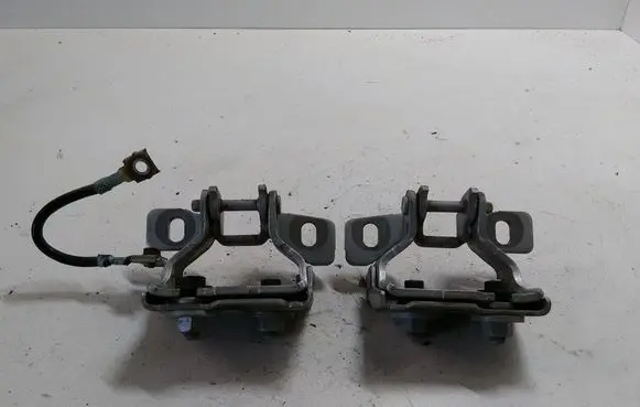 BMW 1 F20 F21 Tailgate/trunk/boot hinge 7239876 7239875